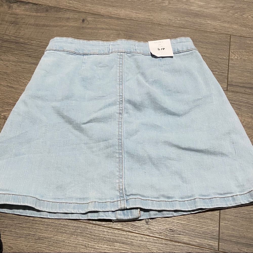 Button Up Skirt - Picture 6 of 6